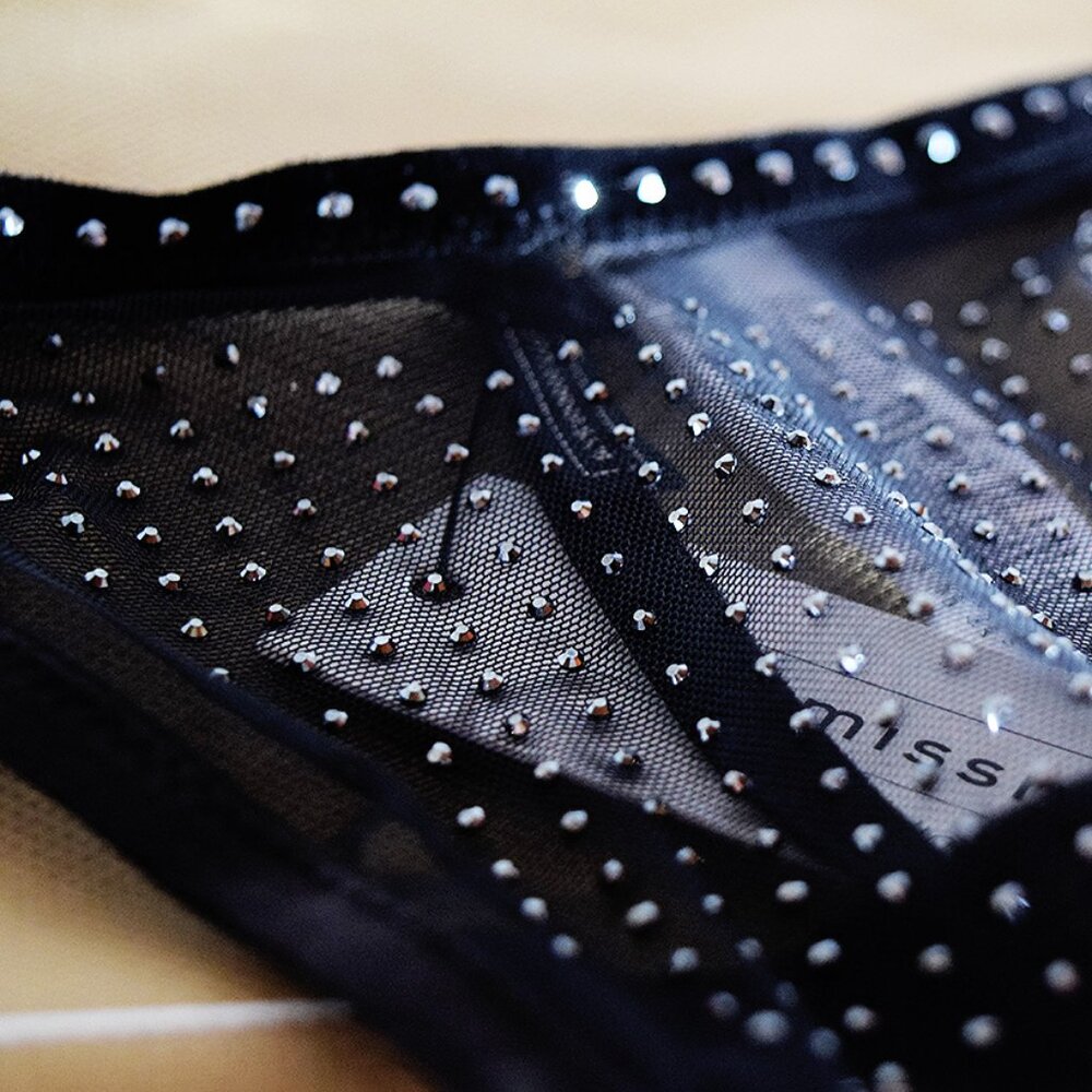 Beautiful String with Rhinestones - Picture 10 of 15